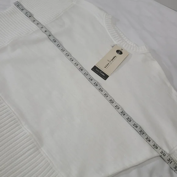 Neon Buddha South Beach Asymmetric Sweater‎ Size Med NWT